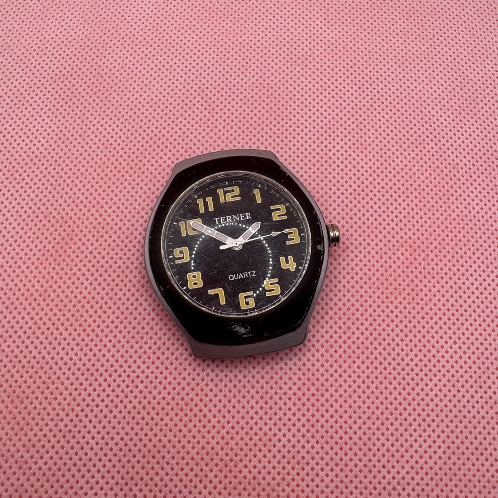Black and Gold Smartwatch Case